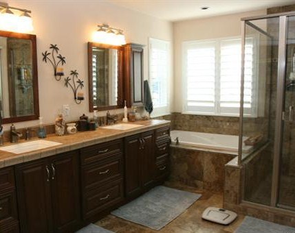 beautiful custom bathroom in Emerald Home design